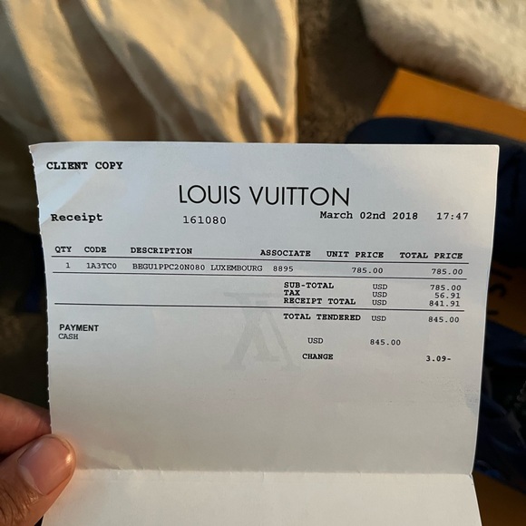 LV Luxembourg Men - Picture 5 of 7